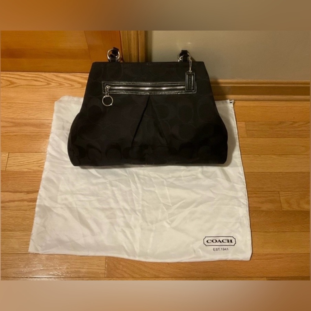 EUC!! COACH Tote/Handbag With Dustbag! - Picture 6 of 15